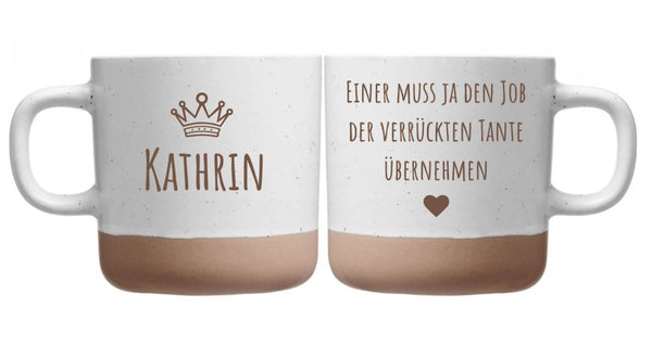 Witzige Tasse mit Gravur: Verrückte Tante – personalisiert mit Name und Krone