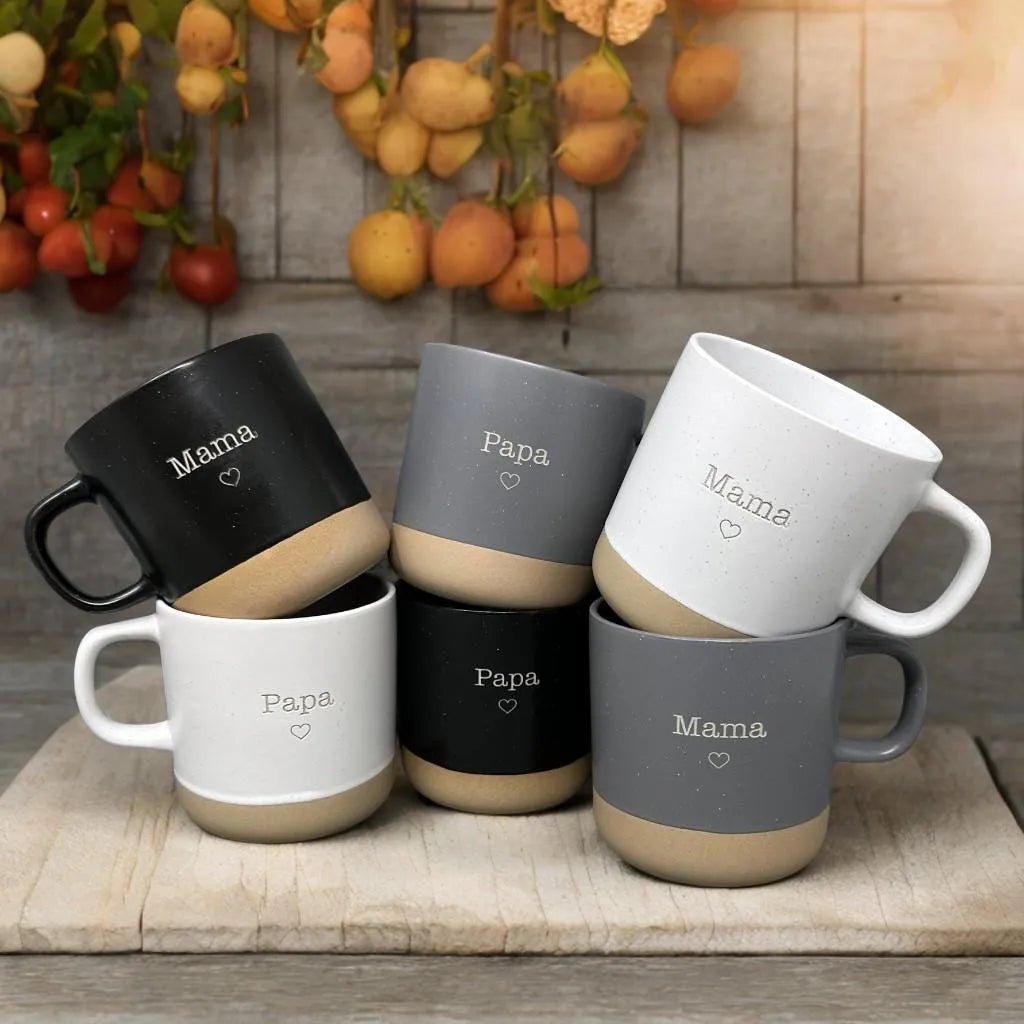 Mama oder Papa Tasse aus Keramik mit 360ml Gravur - Laser Tattoo - exklusive Lasergravuren e.K.