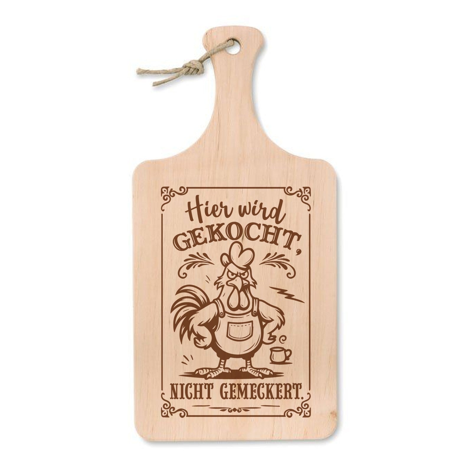 Schneidebrett aus Erle mit Lasergravur Hier wird gekocht, nicht gemeckert – Hahn mit Schürze am Herd, 37 × 18 cm