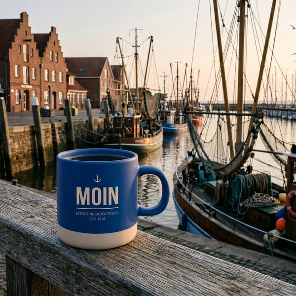 MOIN Tasse Echter Norddeutscher mit Geburtsjahr im Hafen